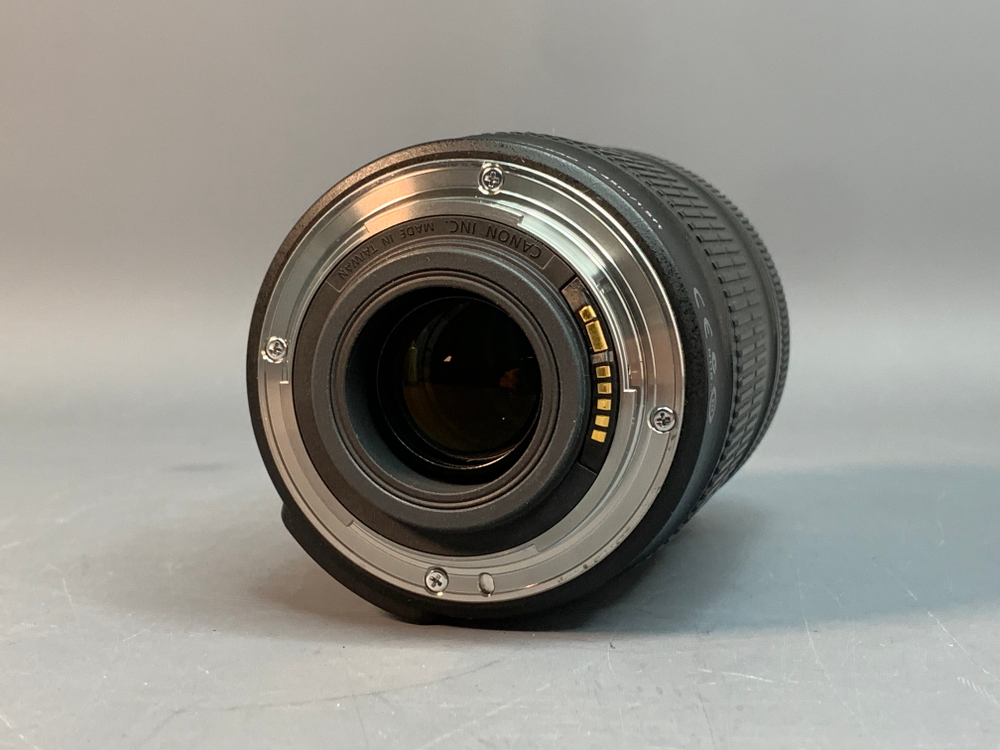 Canon EF-S 18-135 mm f/3.5-5.6 IS