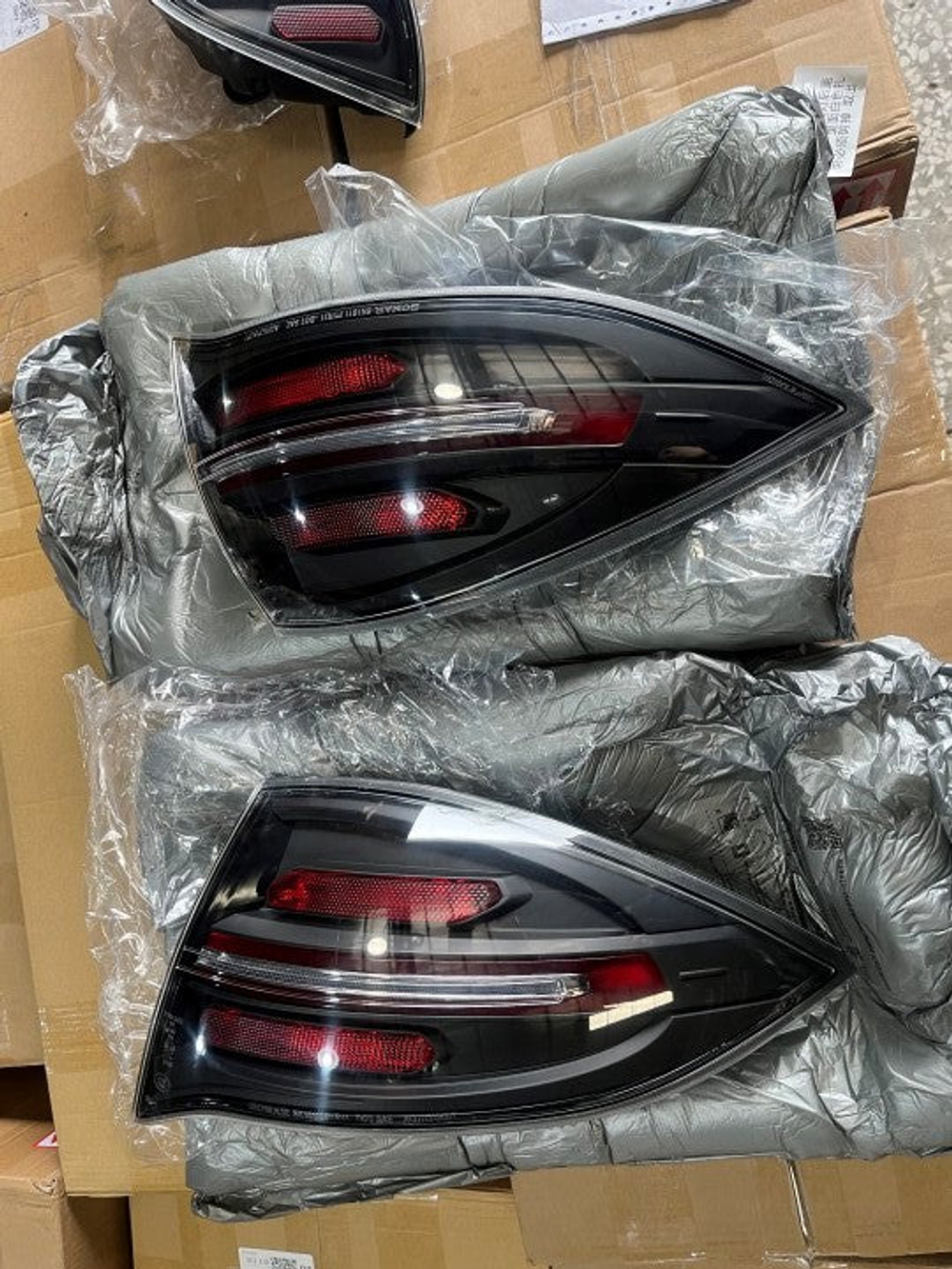 Фары заднего бампера Porsche Cayenne 958.1 2010–2014