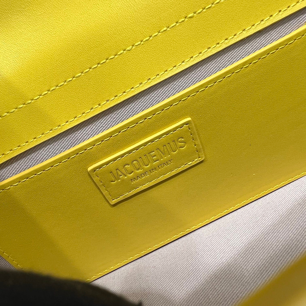 Jacquemus Le Grand Bambino 23 cm