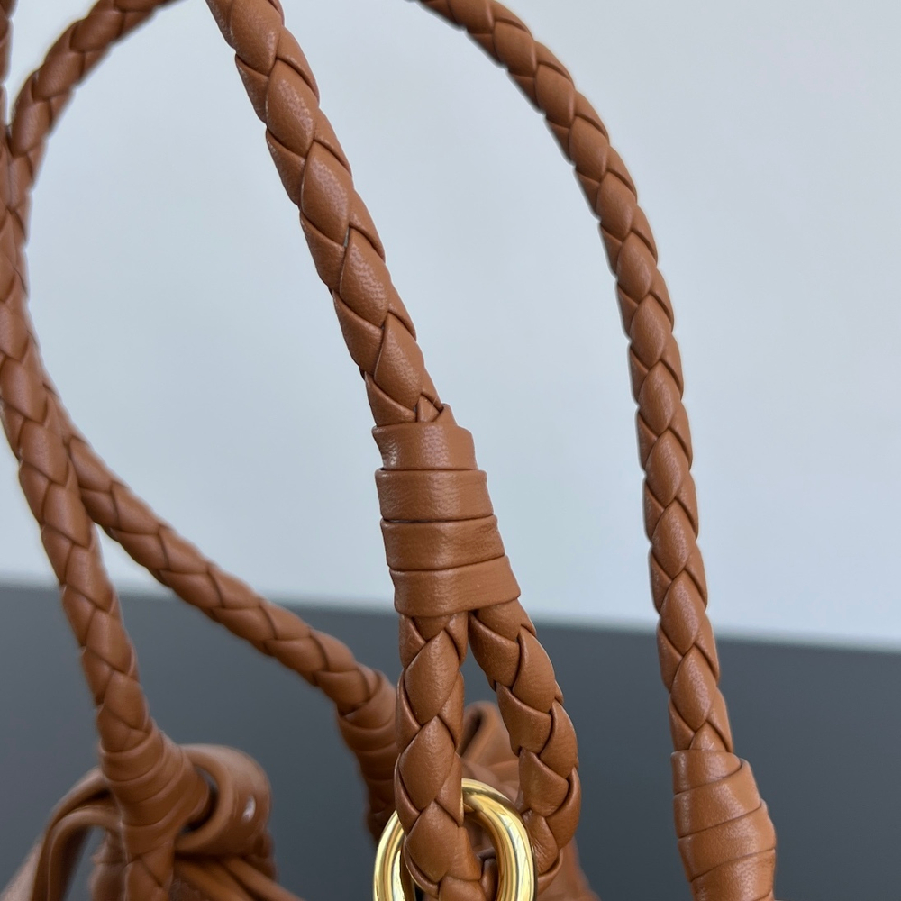 Bottega Veneta Small Parachute 21 cm