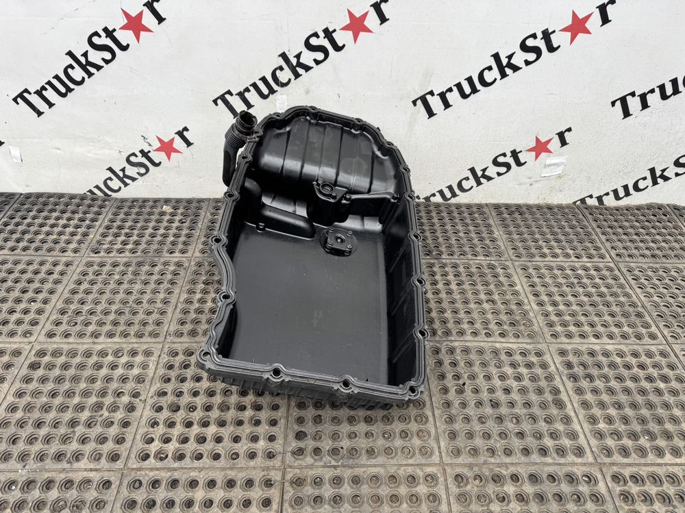 Поддон масляный двигателя