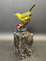Бронзовая скульптура «Птица на ветке»