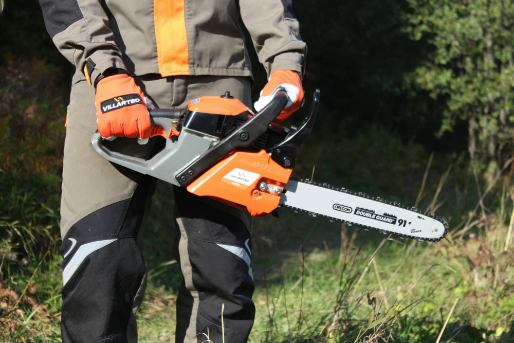 Бензопила VILLARTEC SB 401 1,8кВт/2,45л.с.,4,8кг,14"3/8-1,3-52 (SB 401)