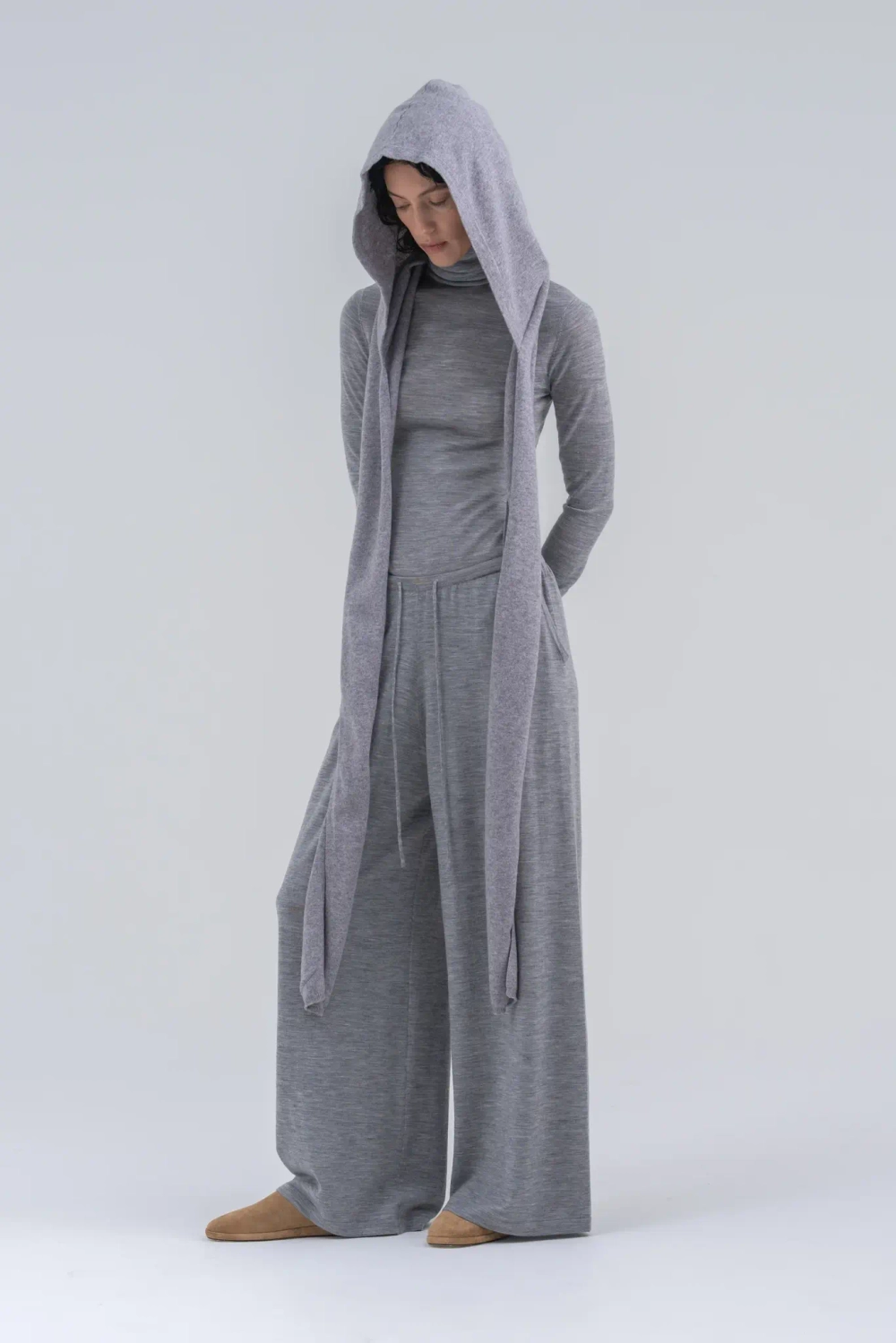 Капюшон из шерсти мериноса