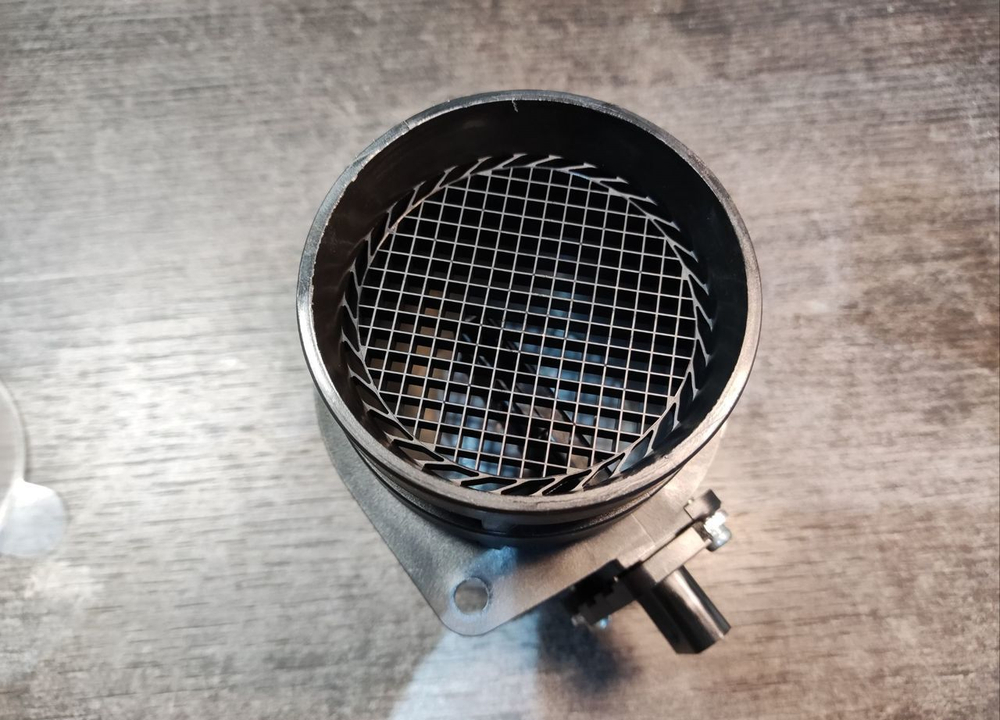 Датчик массового расхода воздуха ДМРВ VAG GEN 2 1.8T - 2.0T Hitachi