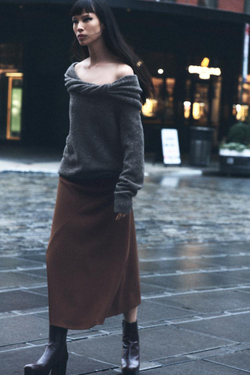 ZARA СВИТЕР С ОТКРЫТЫМИ ПЛЕЧАМИ, СЕРЫЙ С МЕЛАНЖЕВЫМ ЭФФЕКТОМ