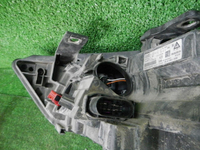 Фара правая Audi Q3 1 8U (2011-2014) ксенон