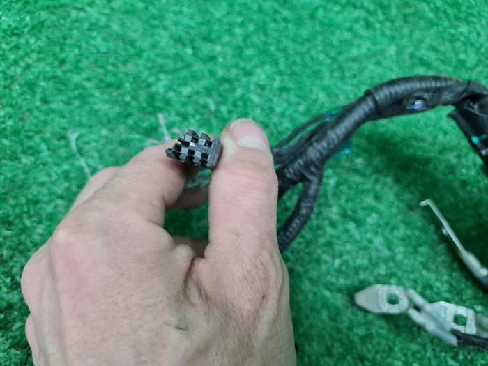 Проводка моторного отсека Geely Coolray (19-нв)