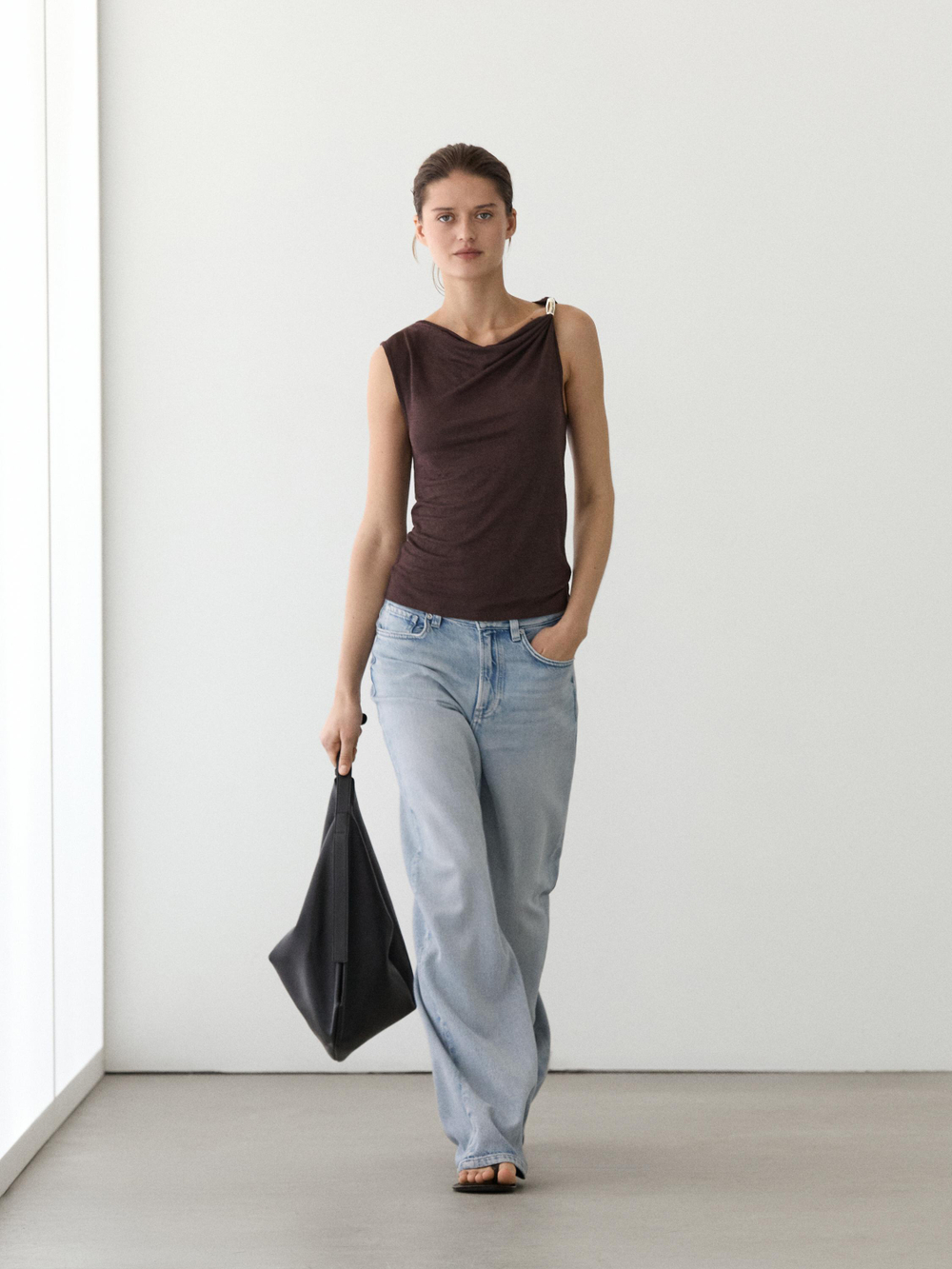 Massimo Dutti Топ с драпировкой и стразами, коричневый