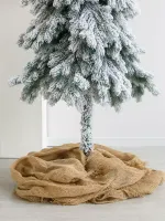 Заснеженная елка на ножке «Венето» (Литая хвоя) от 1.5 м до 2,1 м