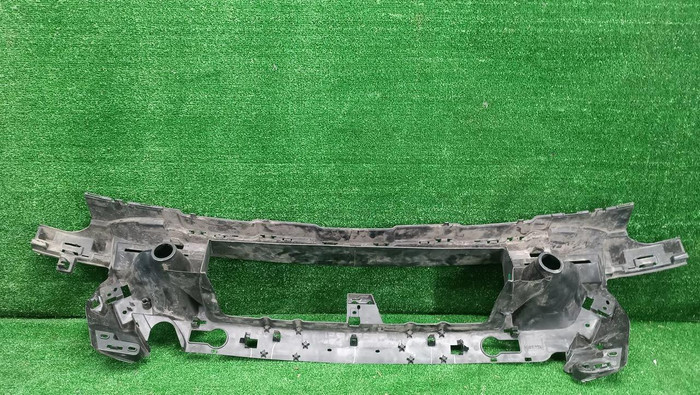 Кронштейн переднего бампера Mercedes GLE C292 (2015-2019)