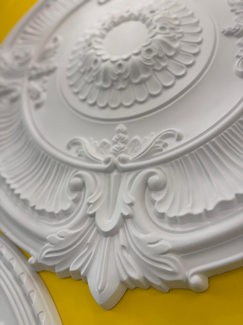 Розетка потолочная 77 см