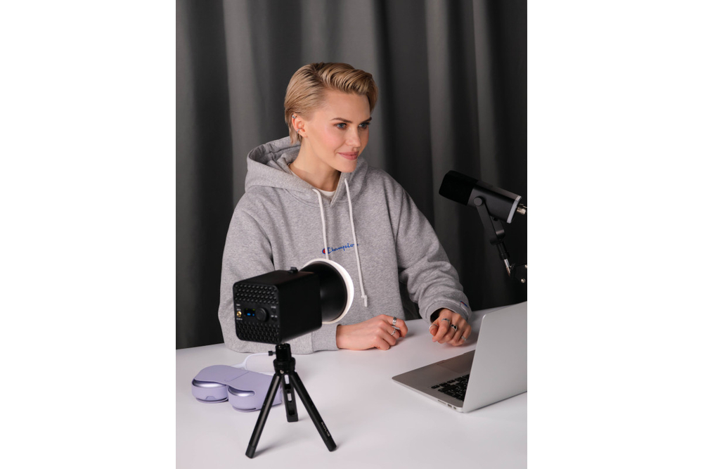 Осветитель светодиодный Raylab RL-100BI 2700-6500K 100W 5000mAh c аксессуарами