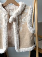 Шерстяной жилет Louise Misha, 122