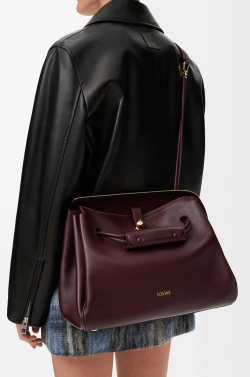 Loewe Большая сумка Madrid из мягкой телячьей кожи, бургунди