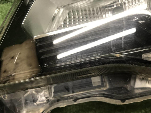 Фара левая Subaru Forester SJ (16-19) LED
