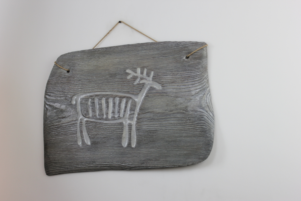 Петроглиф Олень. Панно