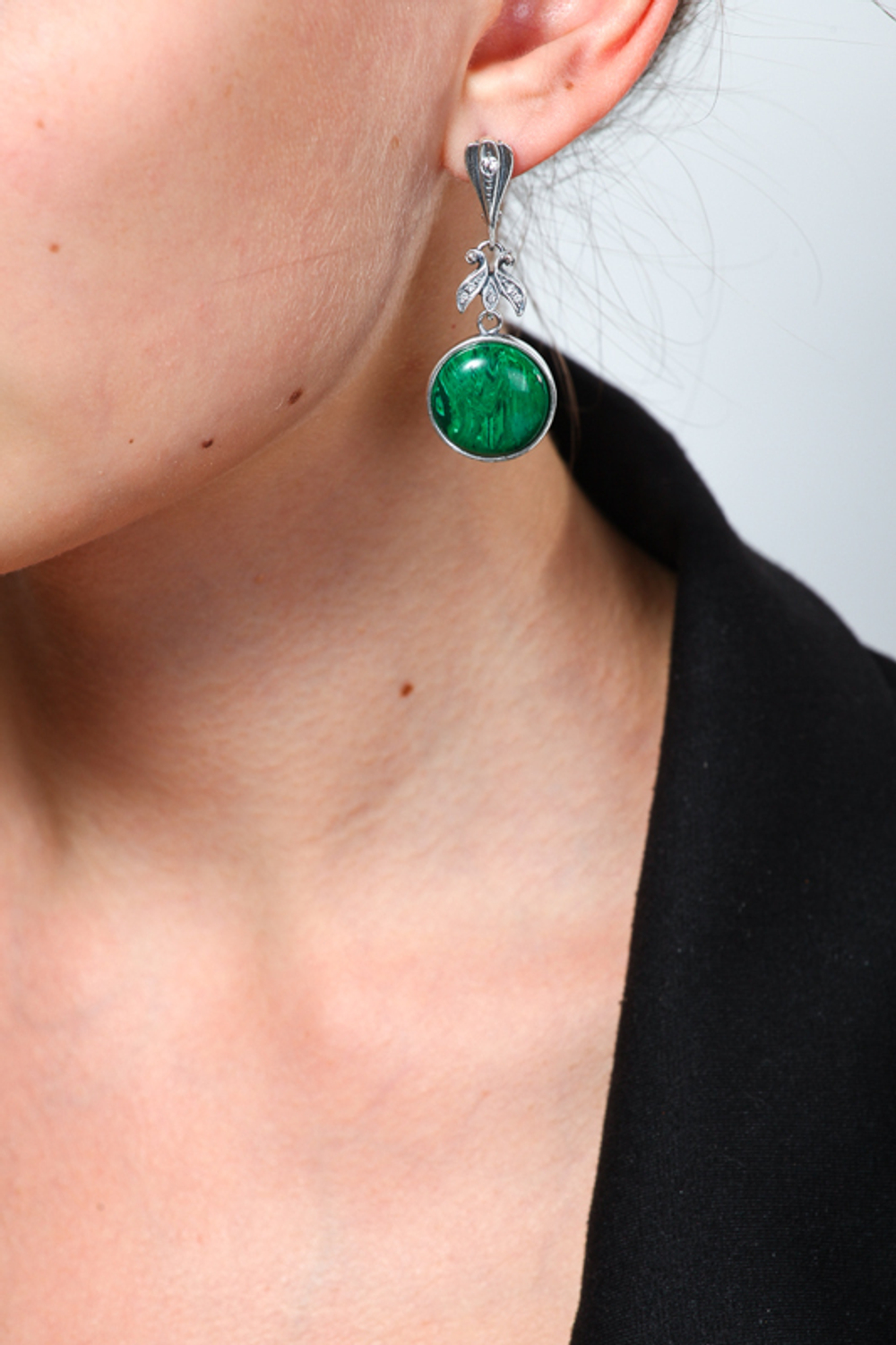 "Бенефис" серьги в серебряном покрытии из коллекции "Самоцветы" от Jenavi с английским замком