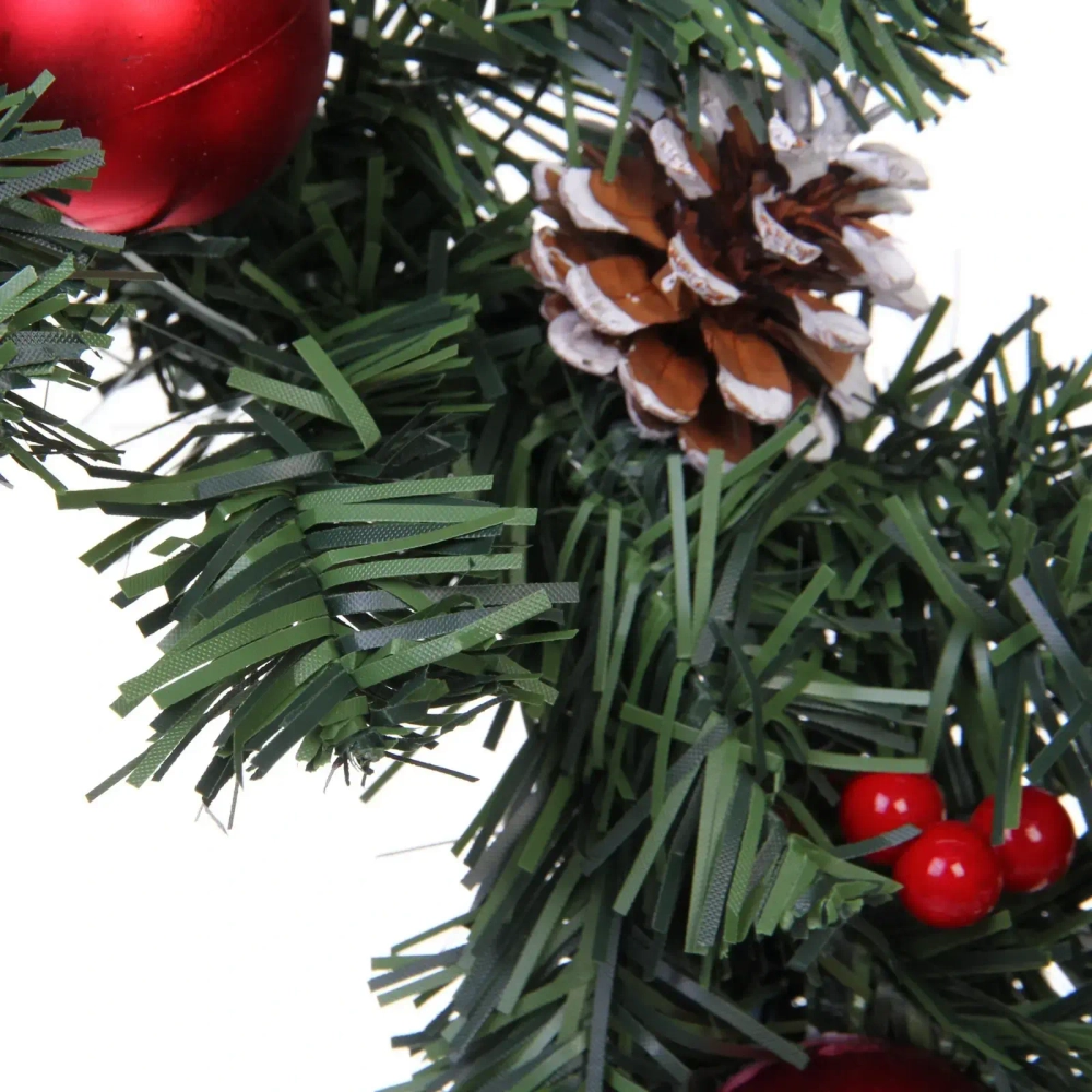 Венок хвойный «Елочные шарики» d-30 см