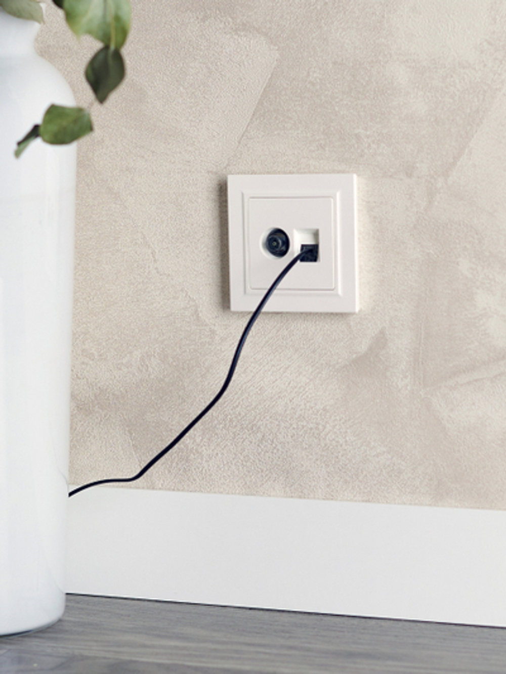 BRITE Розетка двойная TV+RJ45 кат.5E РТВ/РК12-БрЖ жемчуг IEK