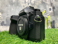 Olympus OM-D E-M1 3000 кадров
