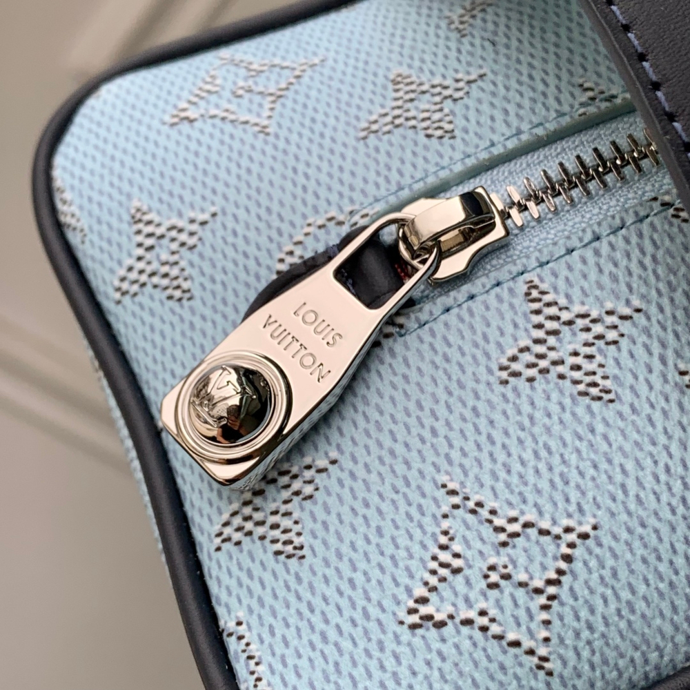 Louis Vuitton Locker Dopp Kit