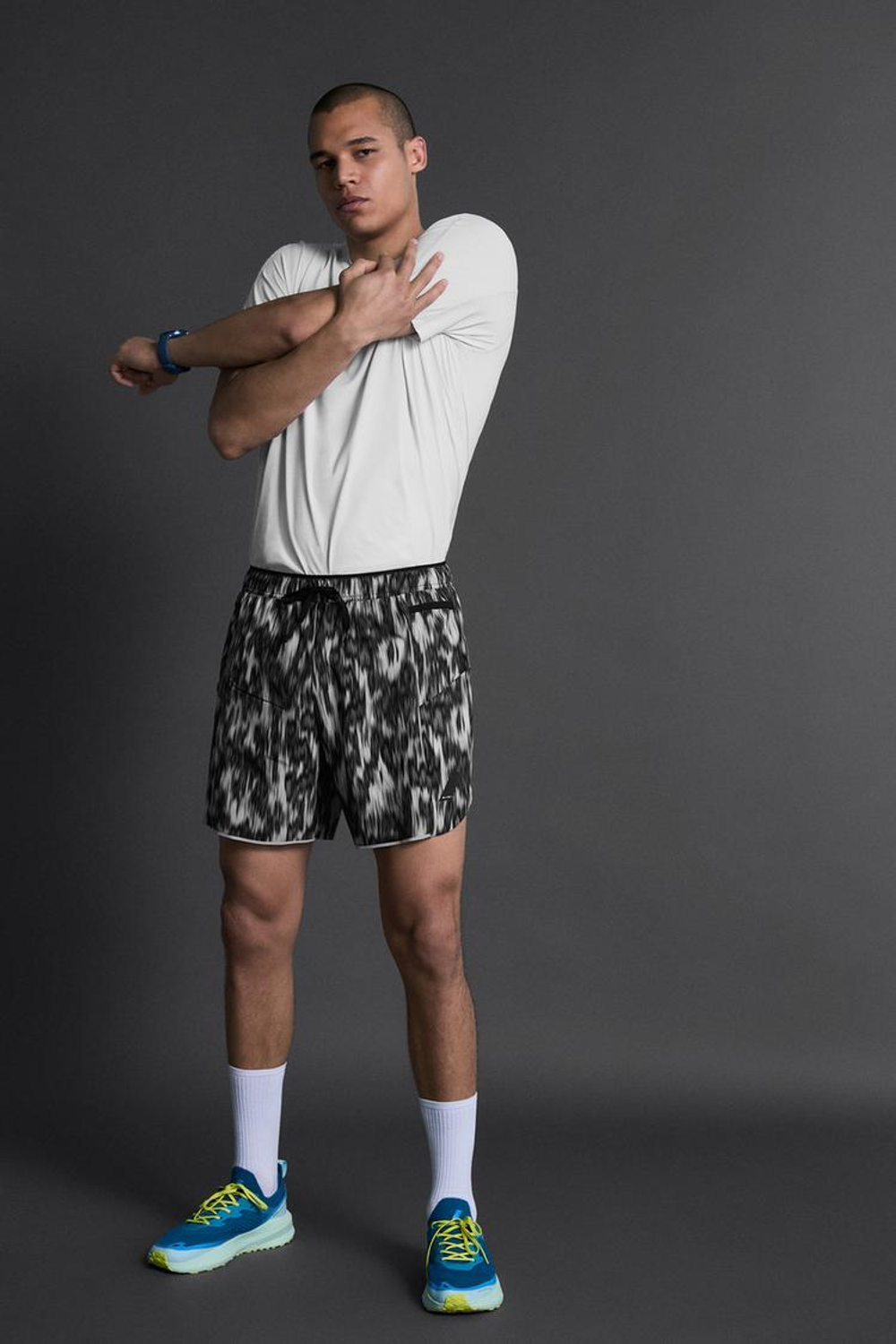 ZARA БАЗОВАЯ СПОРТИВНАЯ ФУТБОЛКА, БЕЛЫЙ