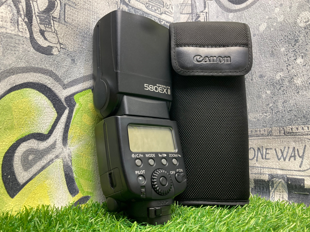 Canon Speedlite 580EX II