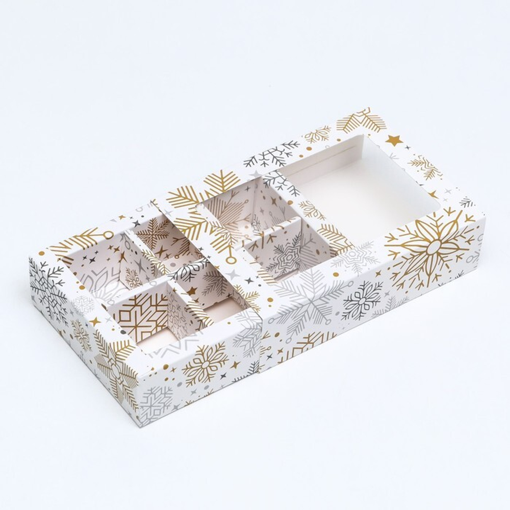 Коробка под 6 конфет Снежинки, 13.5*9.5*3.5 см