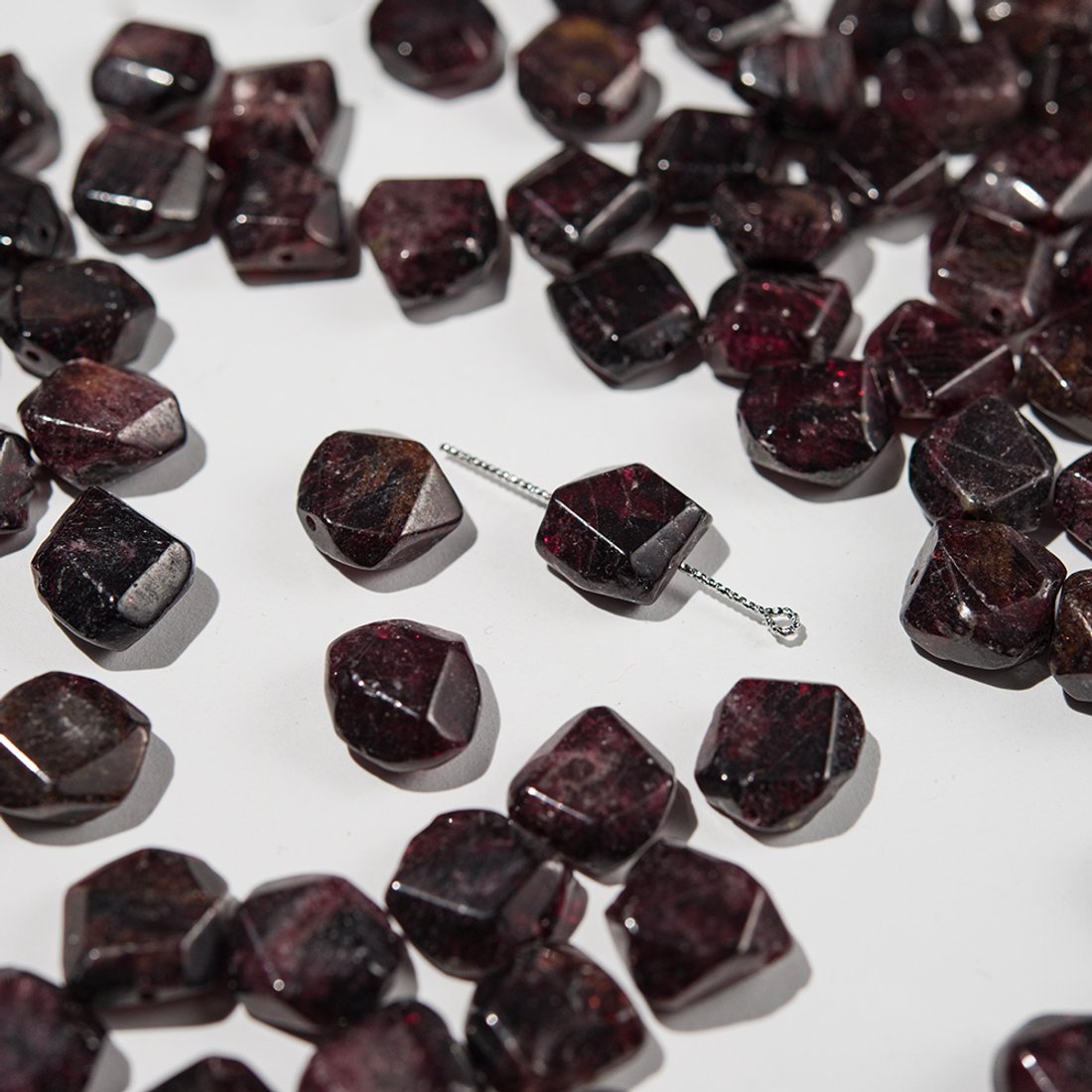 Гранат натуральный, фриформ, 12-15*12-13,5мм