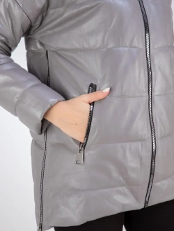 Куртка женская кожаная утепленная с капюшоном