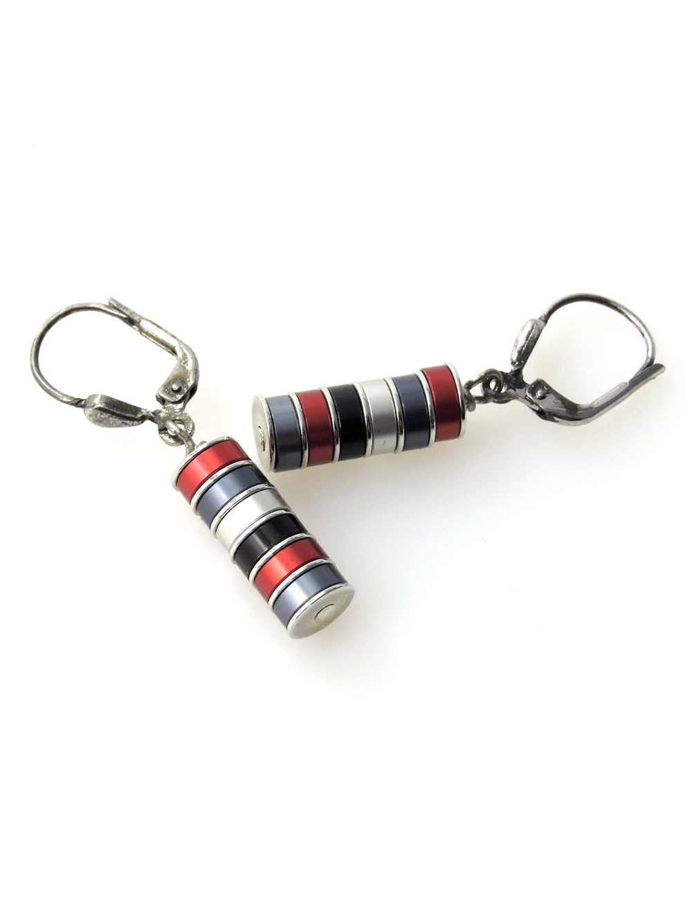 4434 Coeur de Lion стильные серьги из металлических цилиндров. Ручная работа из Германии.