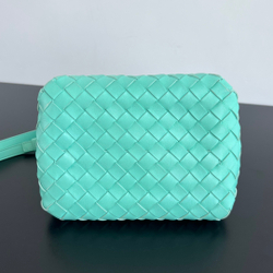 Bottega Veneta Small Parachute 21 cm
