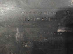 Кожух запасного колеса Toyota RAV4 III (XA30) 05-16 Б/У Оригинал 6477142U11