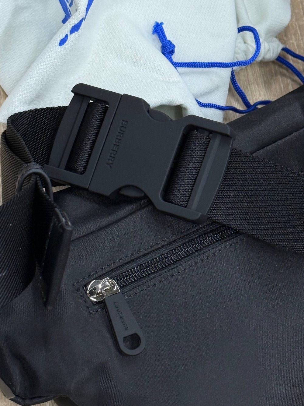 Поясная-нагрудная сумка Burberry