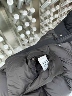 Пуховик Moncler