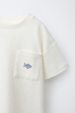 ZARA КОМПЛЕКТ ФУТБОЛКА И ШОРТЫ С ПРИНТОМ "РЫБЫ", БЕЛЫЙ