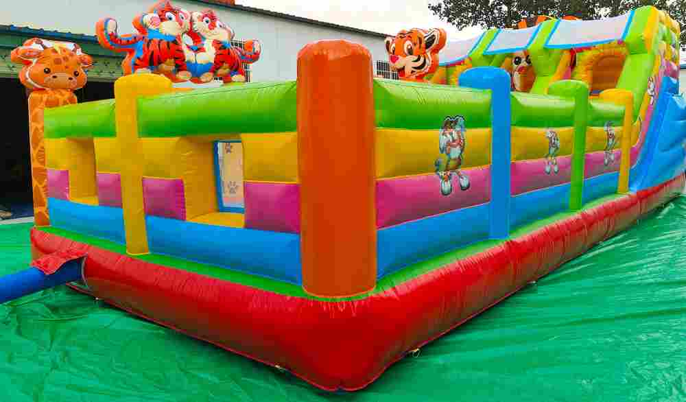 Коммерческий надувной батут «Тигриная страна 3», 10*5*3,5 м
