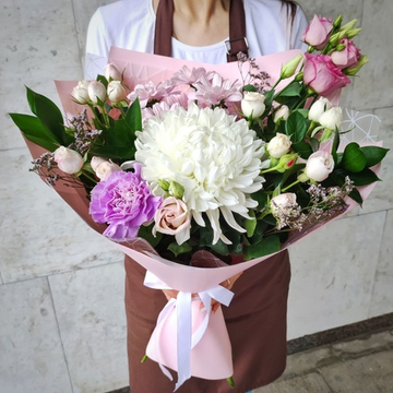 Авторский букет в розовой гамме