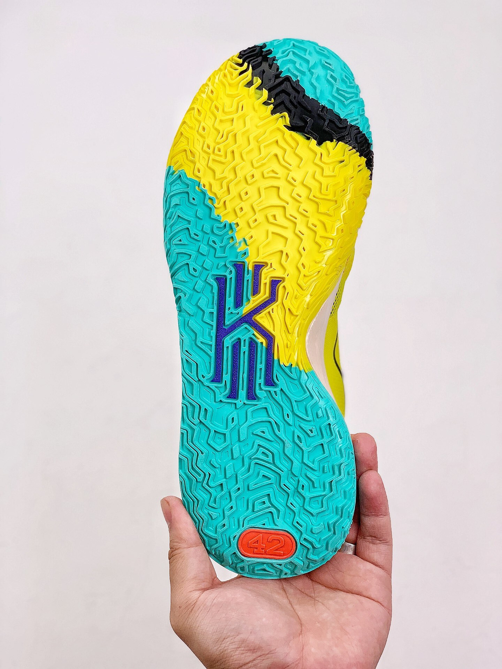 Nike Kyrie 7 1 World 1 People Electric Yellow (GS)