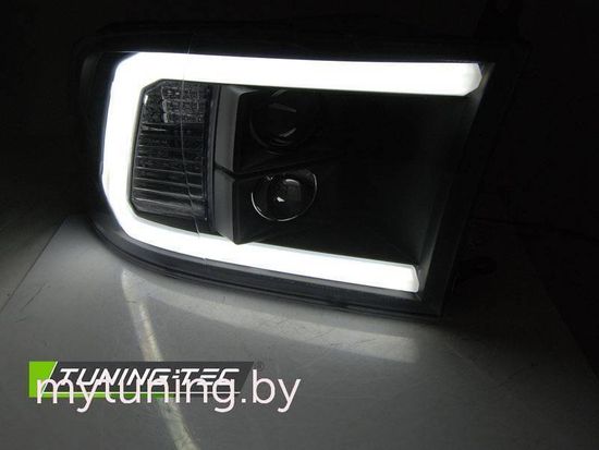 Передние фары Tube Light для Dodge Ram IV (09-18) черные