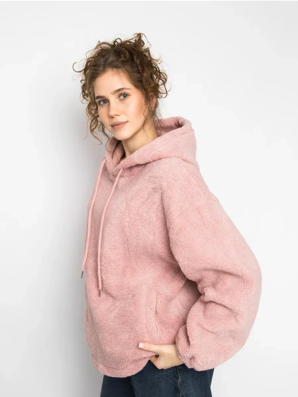 Толстовка плюшевая с капюшоном