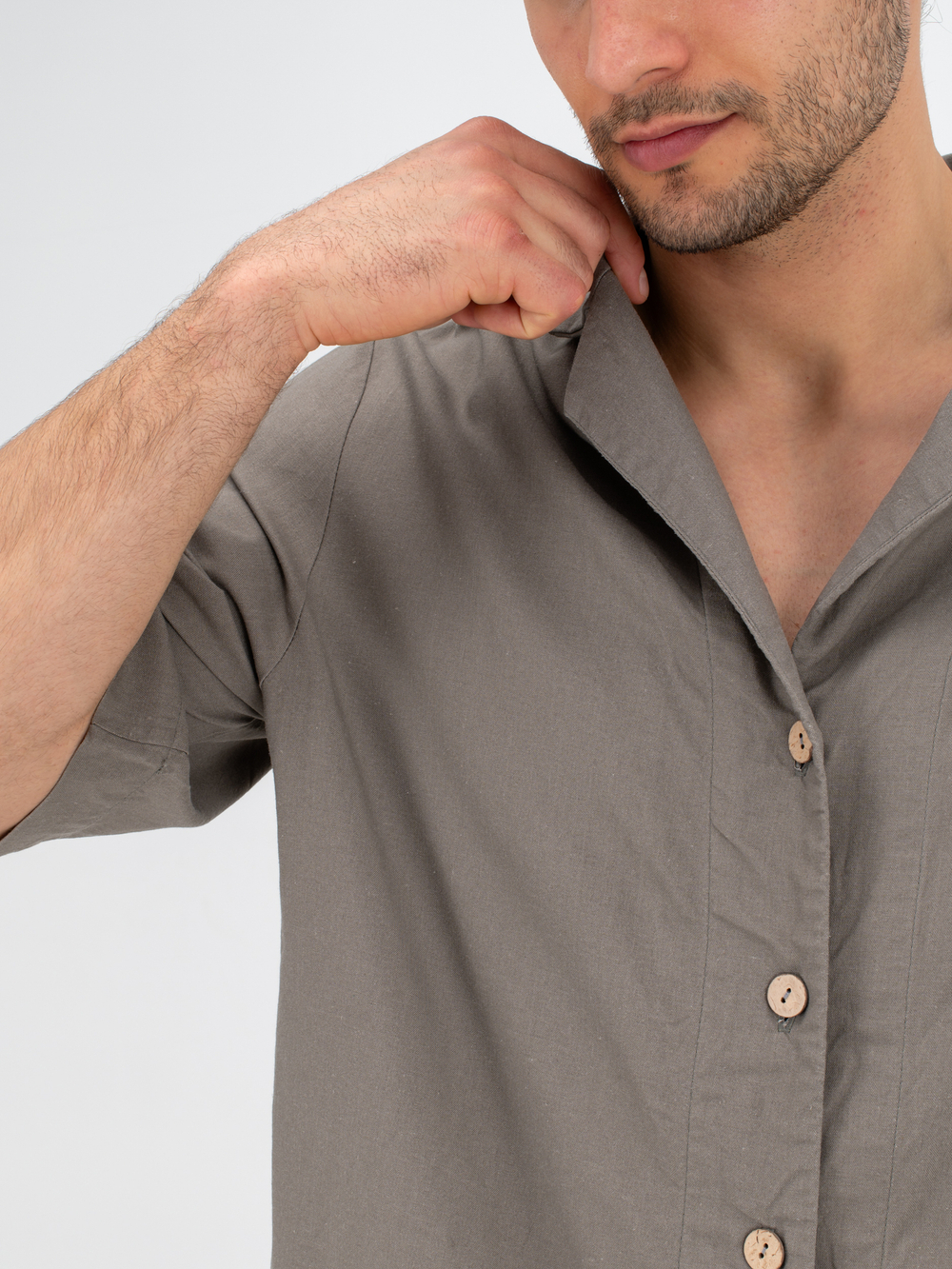 Костюм льняной с шортами. Хаки