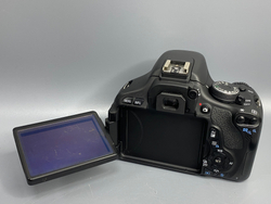 Canon 600D kit 18-55mm IS II 44.000 Кадров