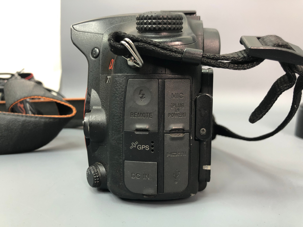 Sony A77 (ПРОБЕГ: 48.000 кадров)+Minolta AF Zoom 70-210