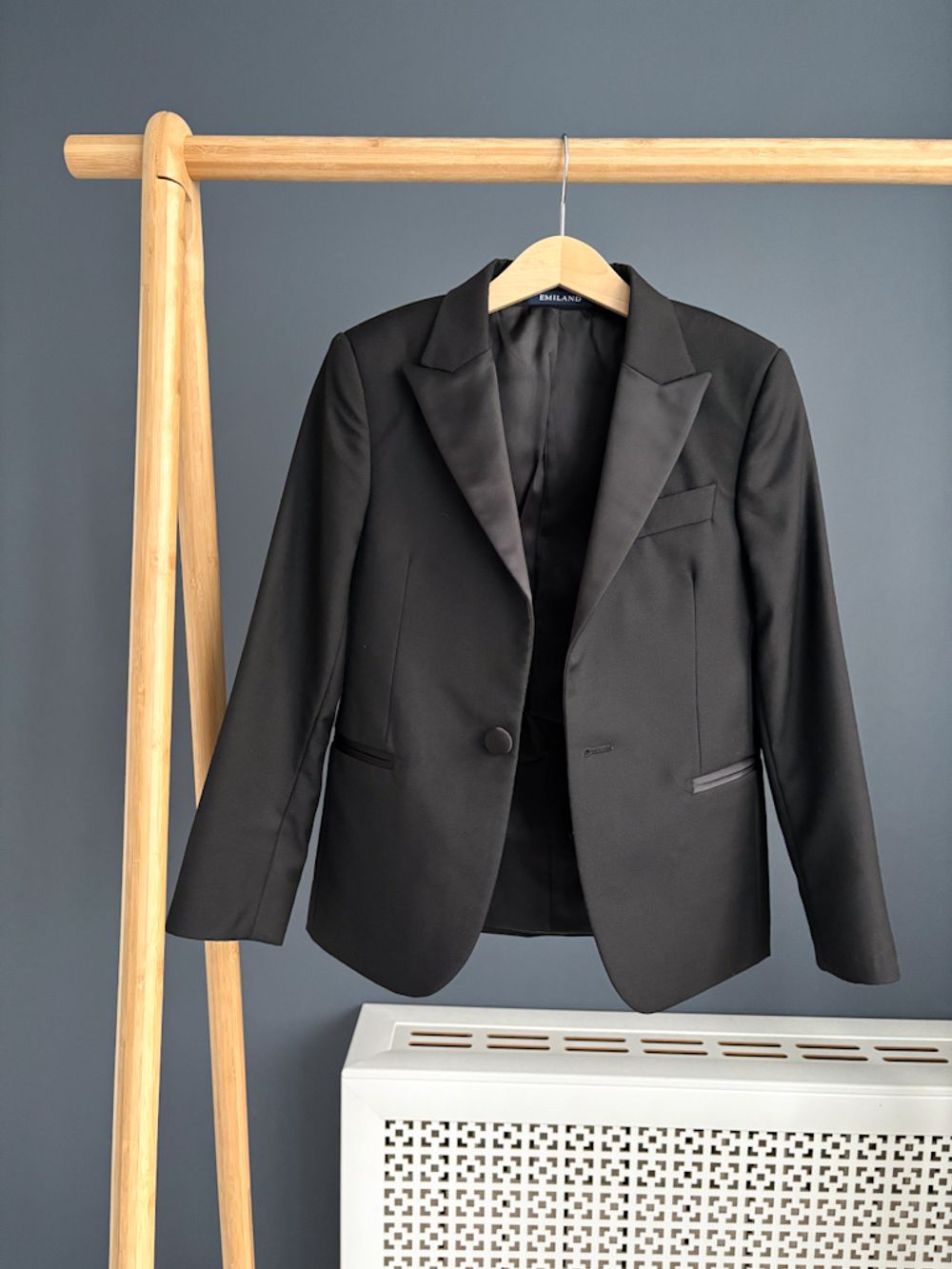 Костюм с рубашкой и бабочкой Emiland, 122