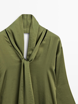 Massimo Dutti Вид Длинная блузка с V-образным вырезом и шнуровкой - STUDIO, зеленый