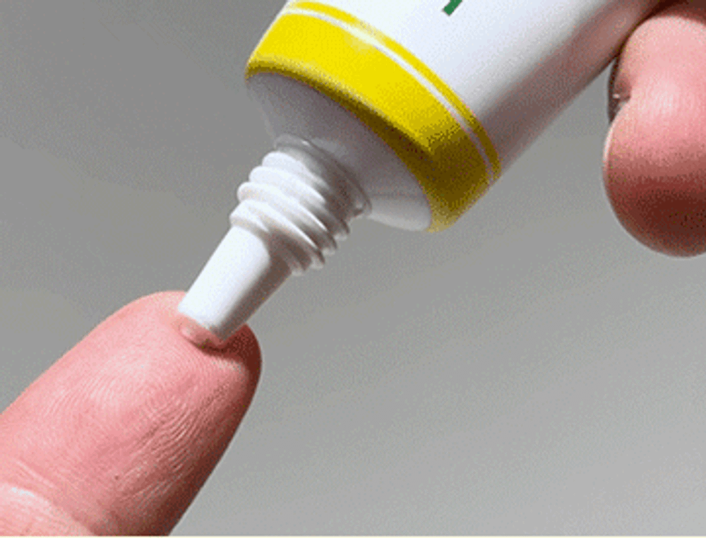 Успокаивающая крем-мазь для лица от рубцов и шрамов JLN Yellow Ointment Centella Titrated Extract, 20г