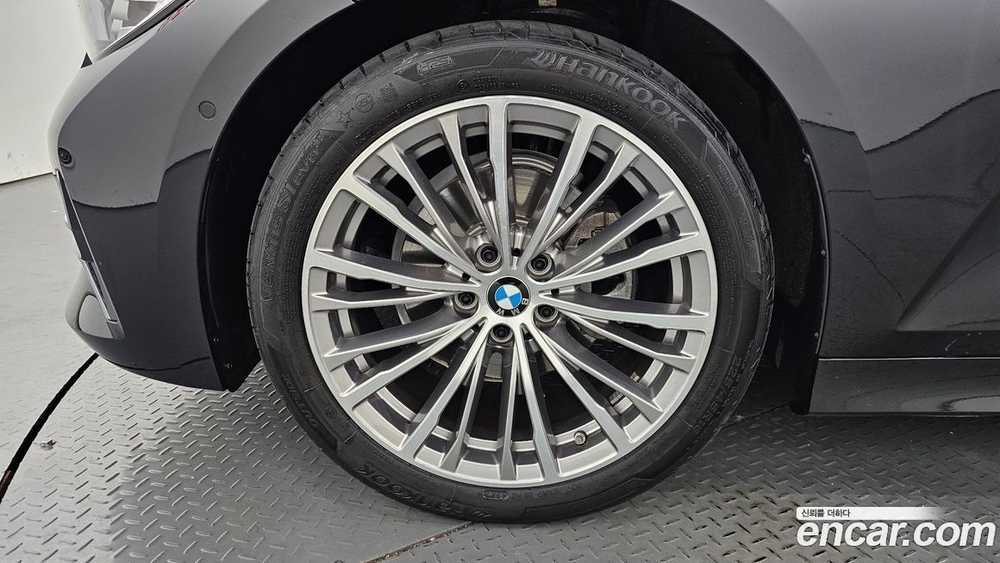 BMW 3 Series (G20) 320i Luxury (10.2020)