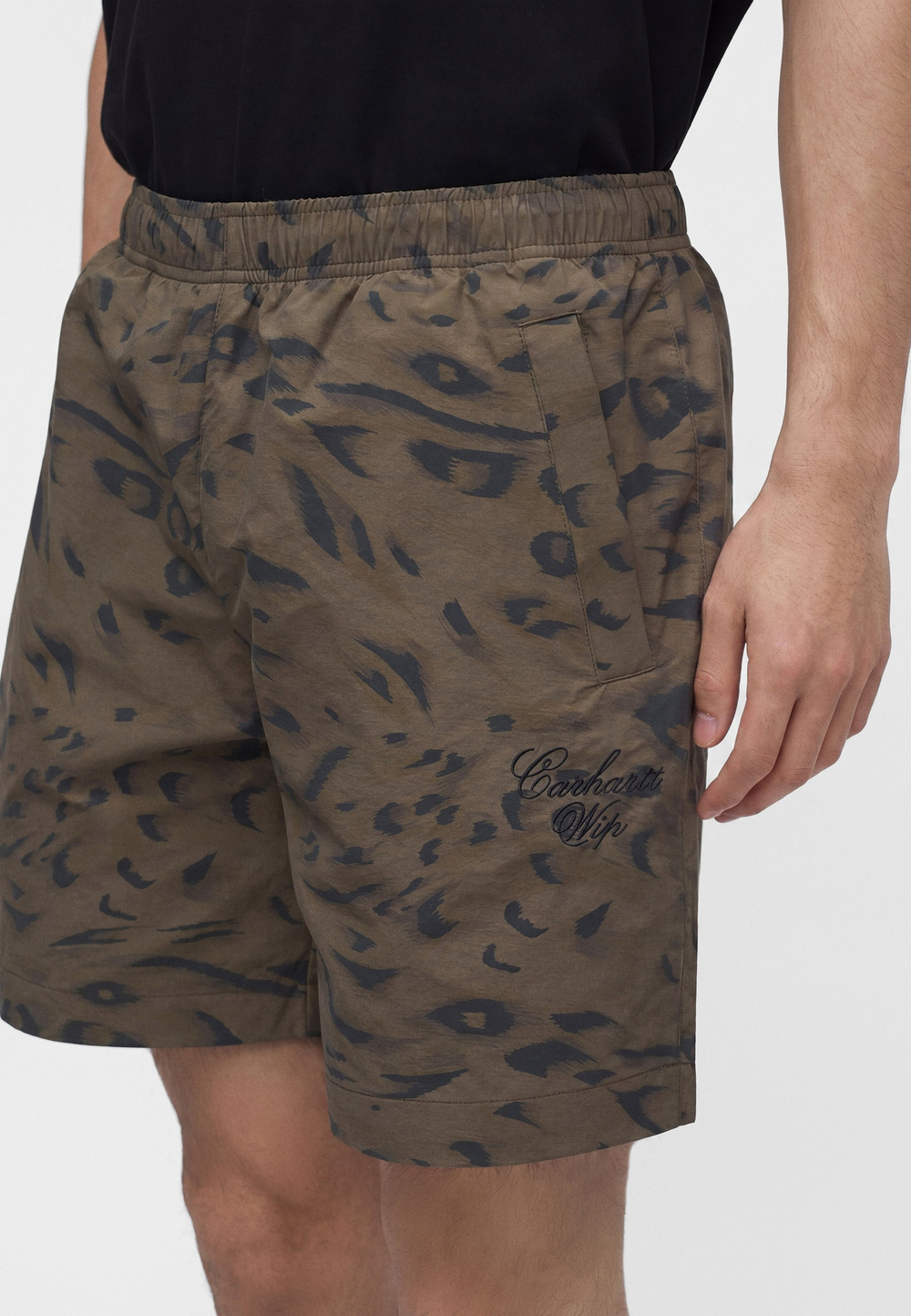 Carhartt WIP TRAVON - Шорты - Чёрный